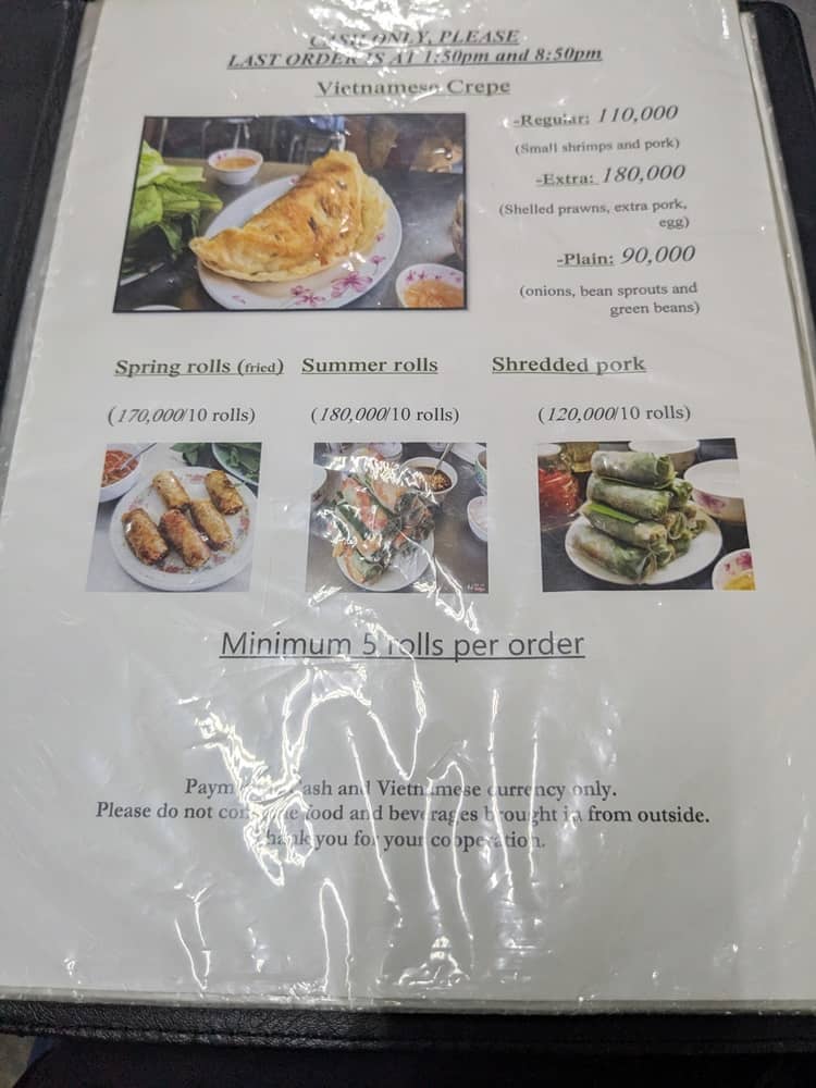 バインセオ46Aのメニュー。バインセオの価格が書かれている。レギュラーサイズが11kドン。