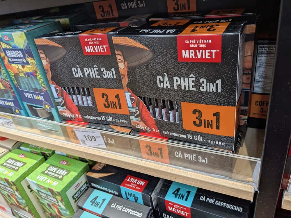 MR.VIETコーヒー3in1(255g)の価格。109000ドンと書かれている。